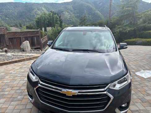 Used 2019 Chevrolet Traverse LT FWD image 12