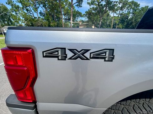 Used 2022 Ford F250 Lariat w/ Black Appearance Package AWD/4WD image 15