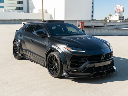 Used 2021 Lamborghini Urus image 23