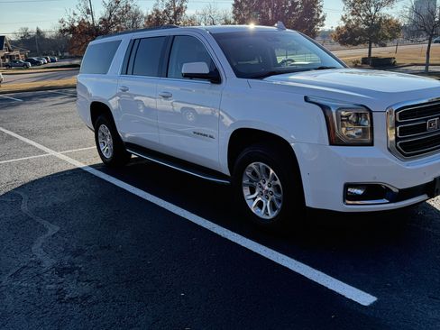 Used 2018 GMC Yukon XL SLT w/ Open Road Package image 4