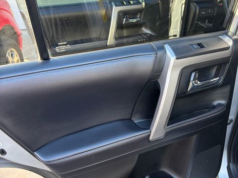 Used 2018 Toyota 4Runner Limited image 12