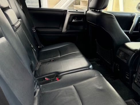 Used 2016 Toyota 4Runner Limited image 11