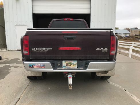 Used 2004 Dodge Ram 3500 Truck SLT w/ Trailer Tow Group AWD/4WD image 4
