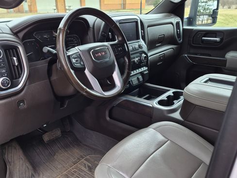 Used 2022 GMC Sierra 2500 SLT w/ SLT Convenience Package AWD/4WD image 13