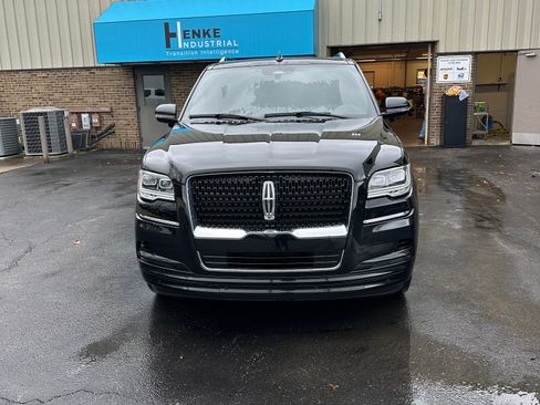 Used 2023 Lincoln Navigator L Reserve image 10