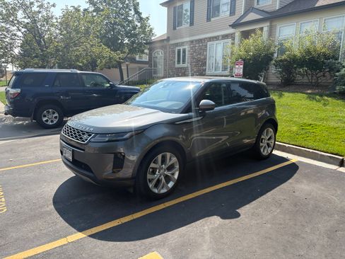 Used 2020 Land Rover Range Rover Evoque SE AWD/4WD image 2