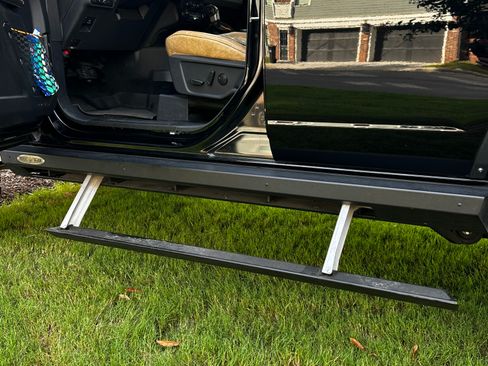 Used 2021 Ford Bronco Badlands image 11