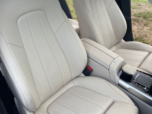 Used 2021 Mercedes-Benz GLB 250 image 12