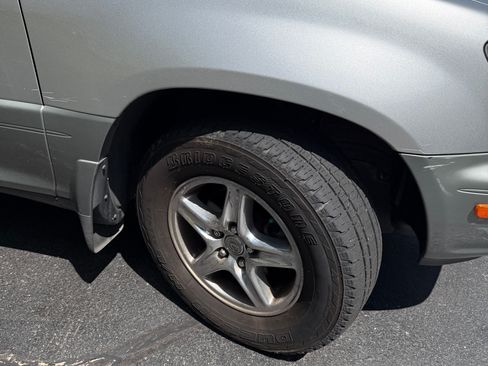 Used 2000 Lexus RX 300 4WD image 6