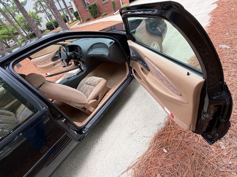 Used 1996 Ford Thunderbird LX RWD image 13