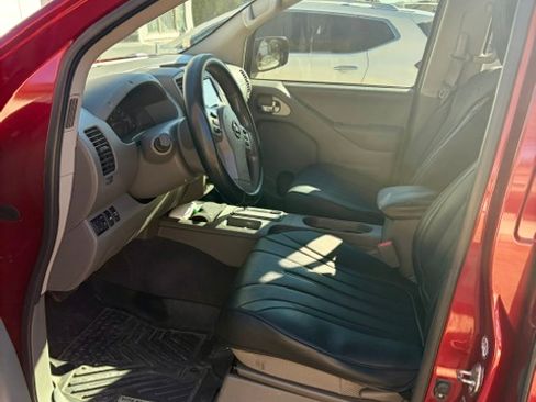 Used 2019 Nissan Frontier SV image 13