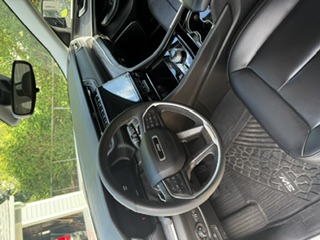 Used 2023 Jeep Grand Cherokee Limited w/ Black Appearance Package AWD/4WD image 6