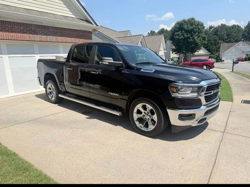 Used 2019 RAM 1500 Big Horn AWD/4WD image 2