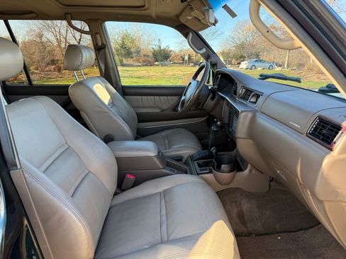 Used 1997 Toyota Land Cruiser image 26