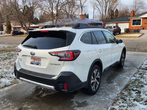 Used 2020 Subaru Outback Limited w/ Popular Package #2 image 2