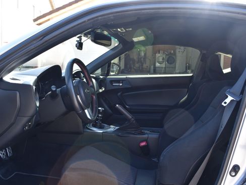 Used 2015 Subaru BRZ Premium RWD image 15