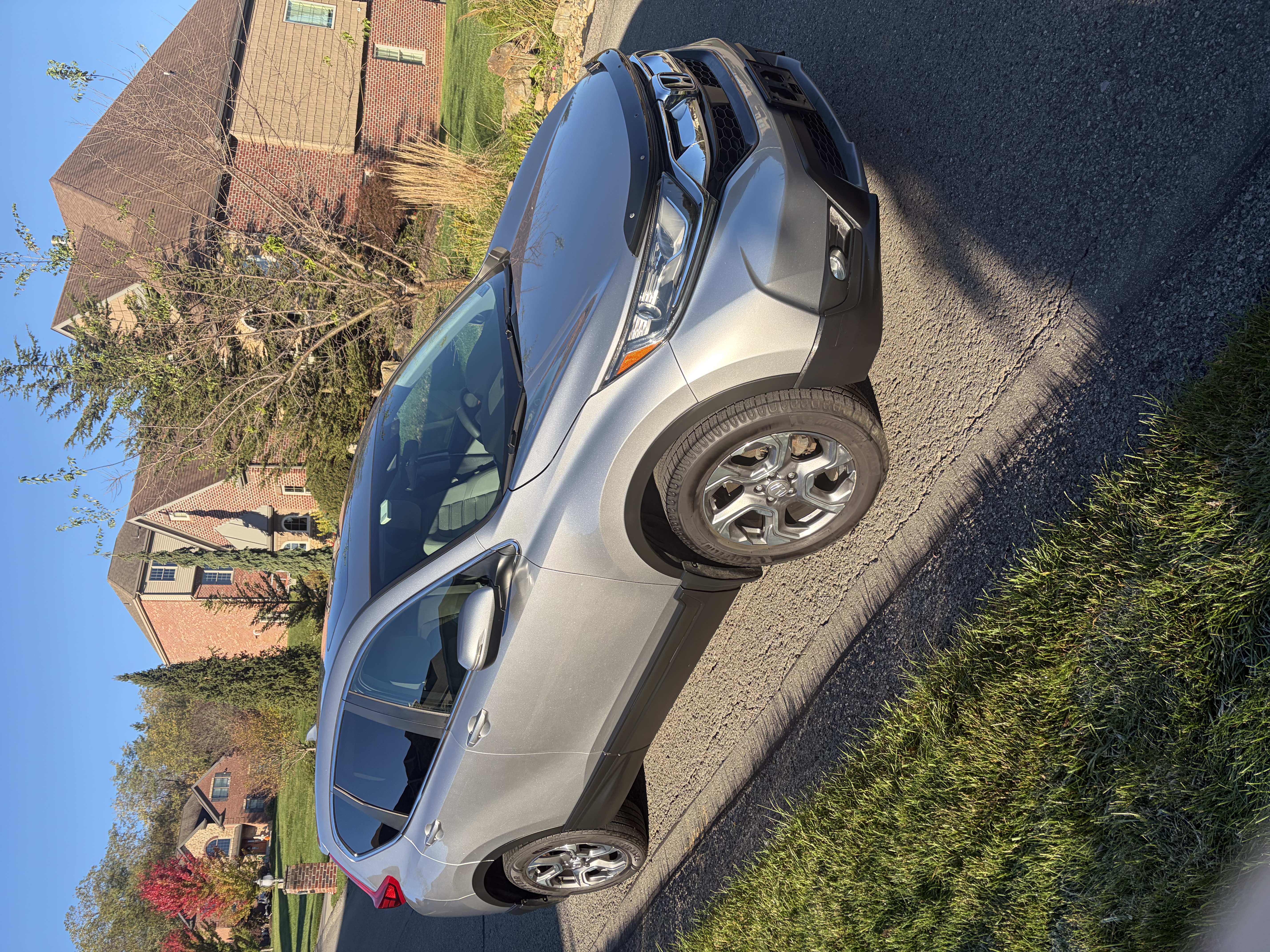 Used 2018 Honda CR-V EX image 1