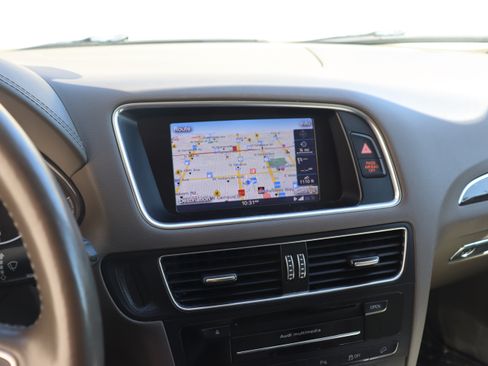 Used 2014 Audi Q5 2.0T Prestige image 8