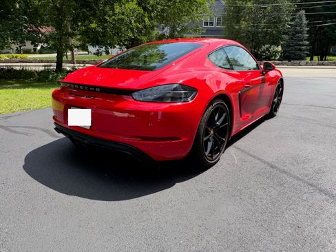 Used 2019 Porsche 718 Cayman GTS RWD image 9