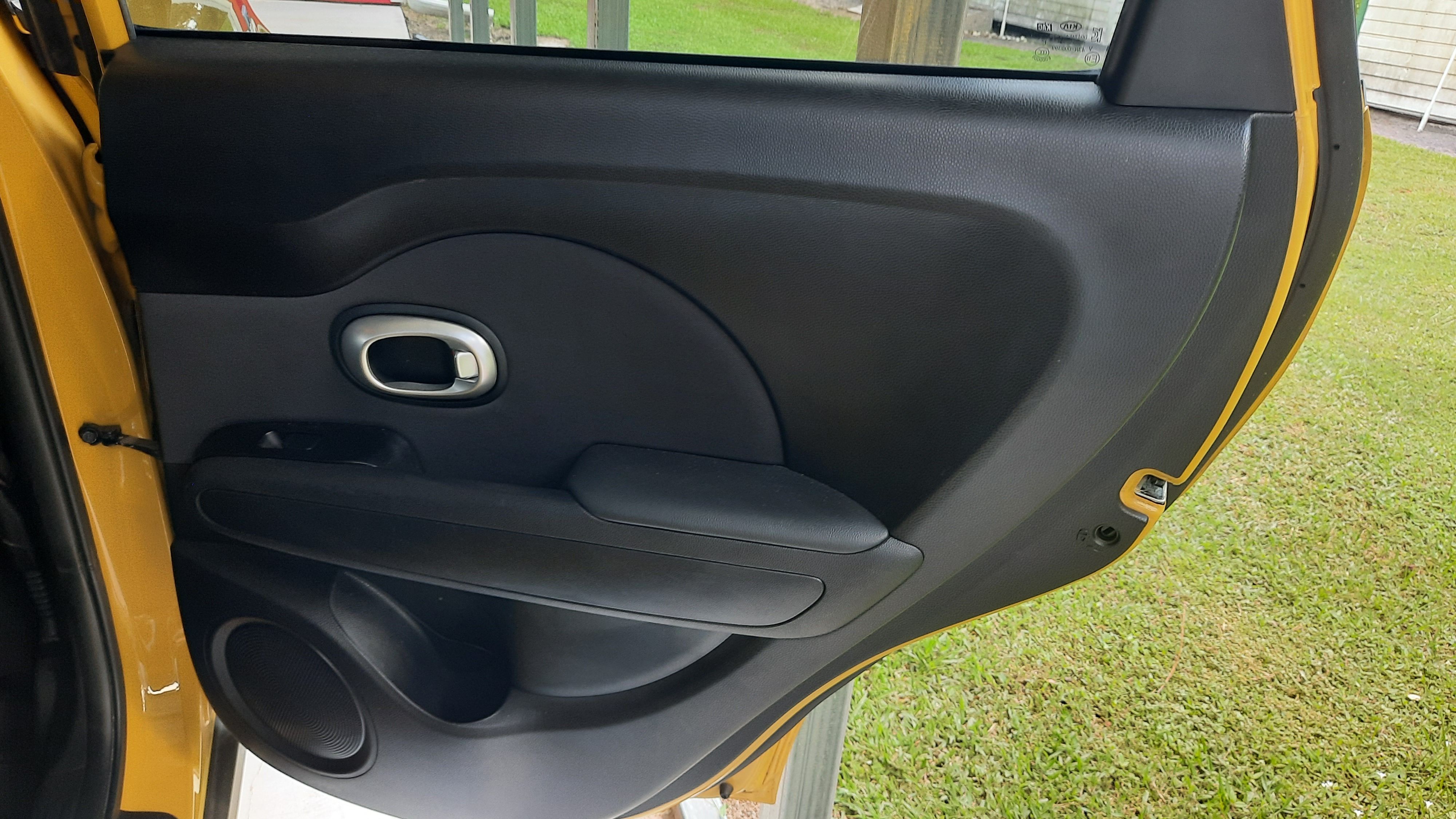 Used 2014 Kia Soul + w/ UVO w/Eservices Package FWD image 26