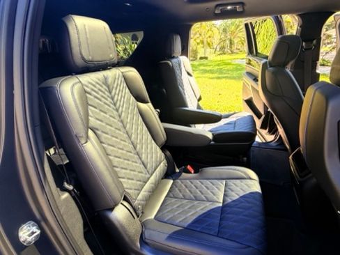 Used 2026 Cadillac Escalade IQL Luxury image 20