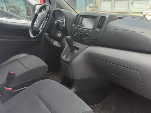Used 2020 Nissan NV200 S FWD image 1