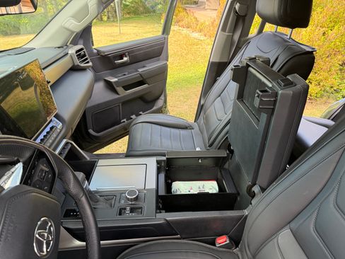 Used 2023 Toyota Sequoia SR5 w/ SR5 Premium Package AWD/4WD image 9