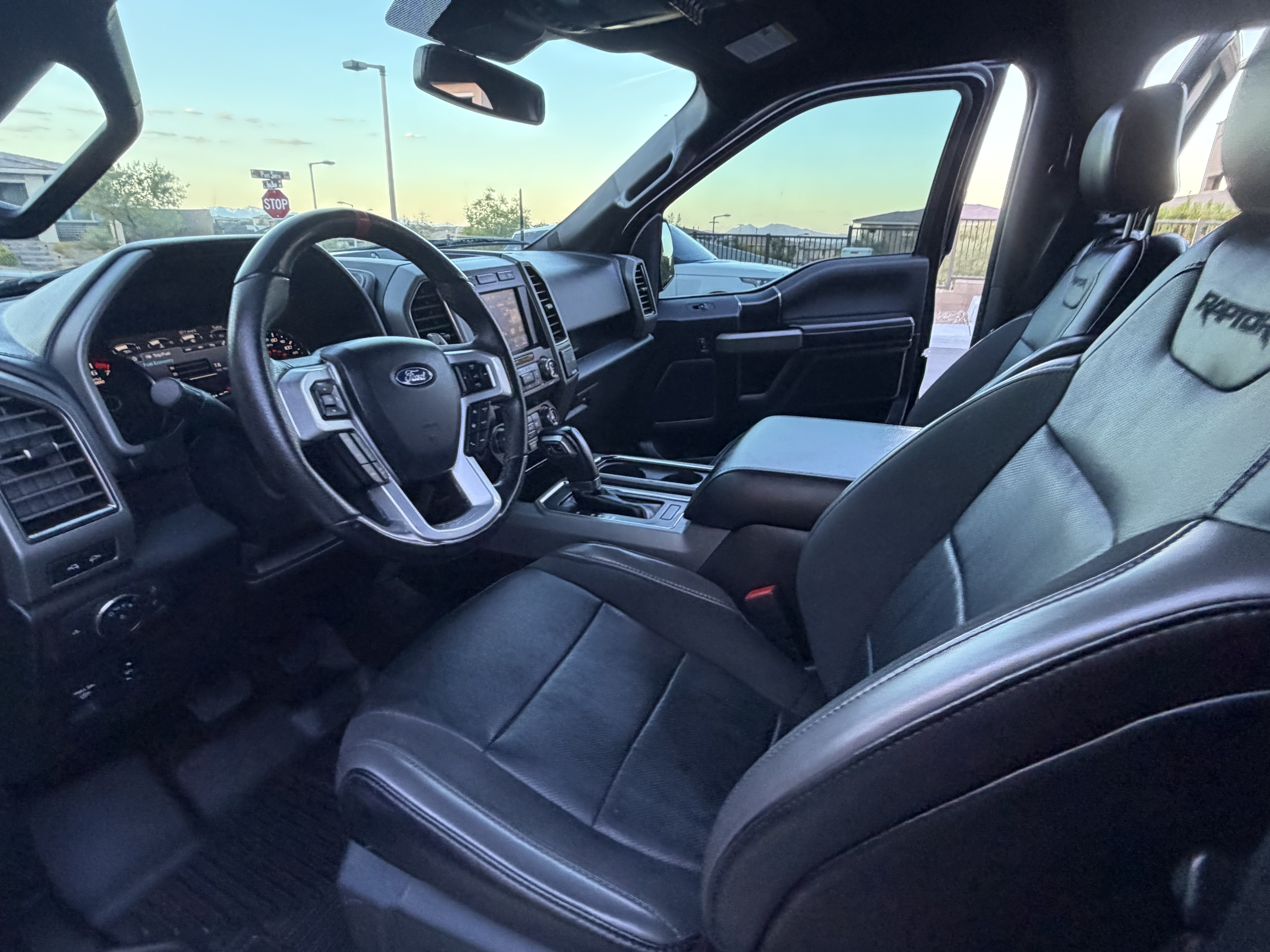 Used 2020 Ford F150 Raptor w/ Equipment Group 802A Luxury AWD/4WD image 15