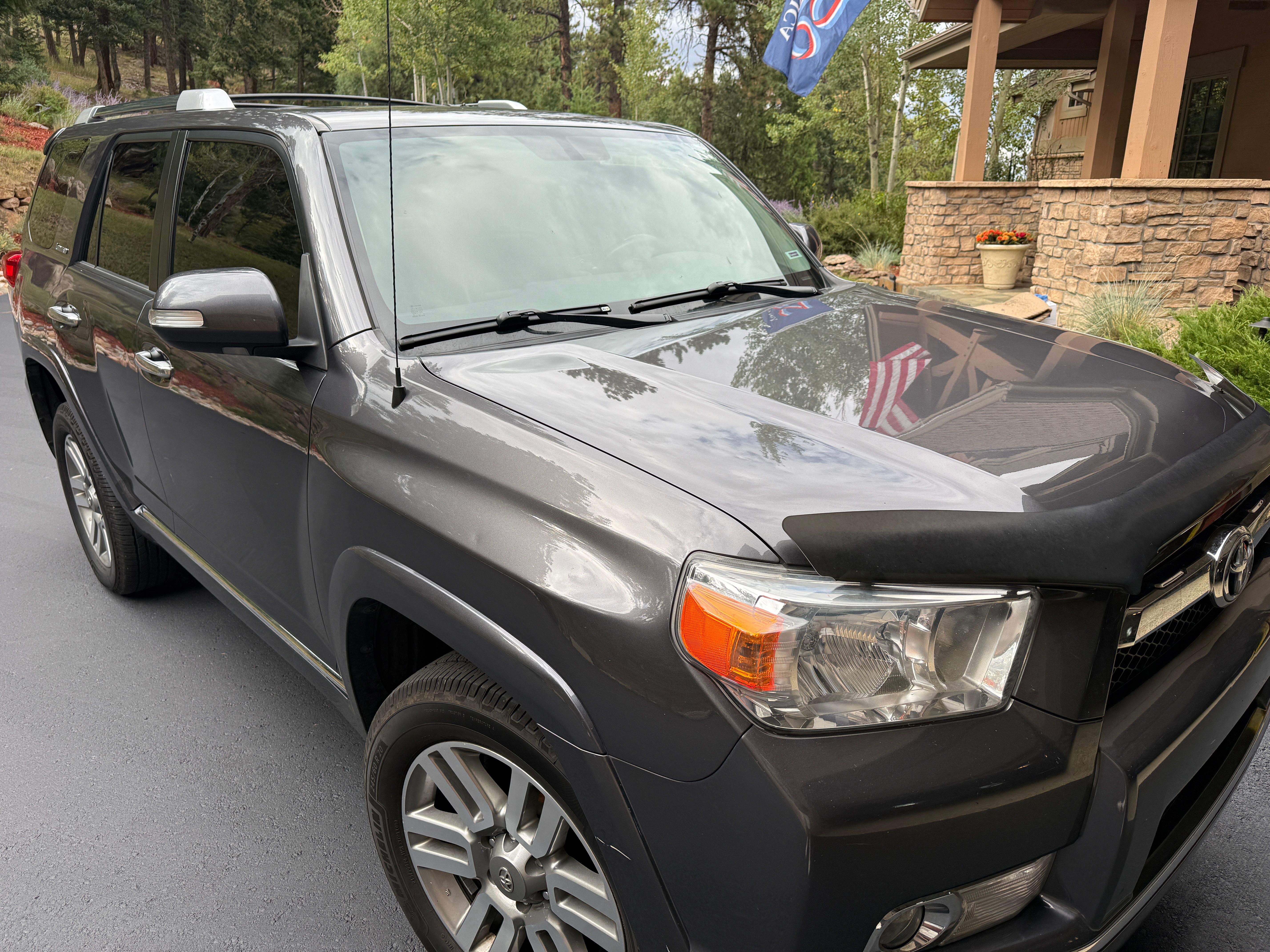 Used 2012 Toyota 4Runner Limited AWD/4WD image 4
