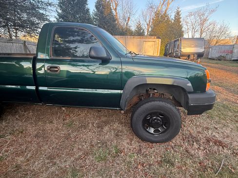 Used 2003 Chevrolet Silverado 2500 W/T w/ Snow Plow Prep Package image 7
