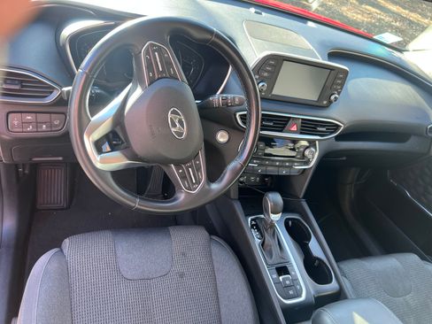 Used 2020 Hyundai Santa Fe SEL w/ Convenience Package image 11
