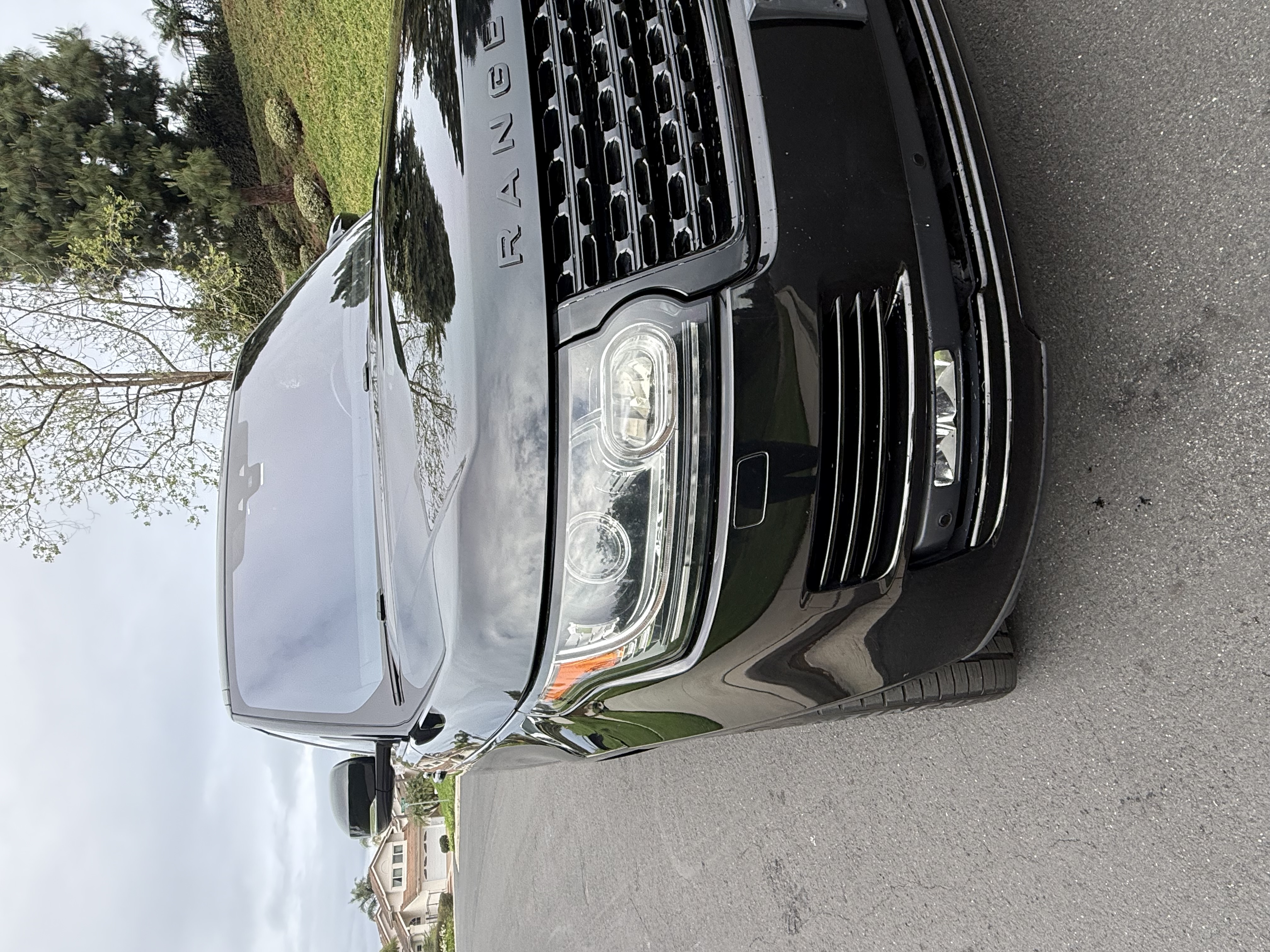 Used 2017 Land Rover Range Rover Supercharged AWD/4WD image 6