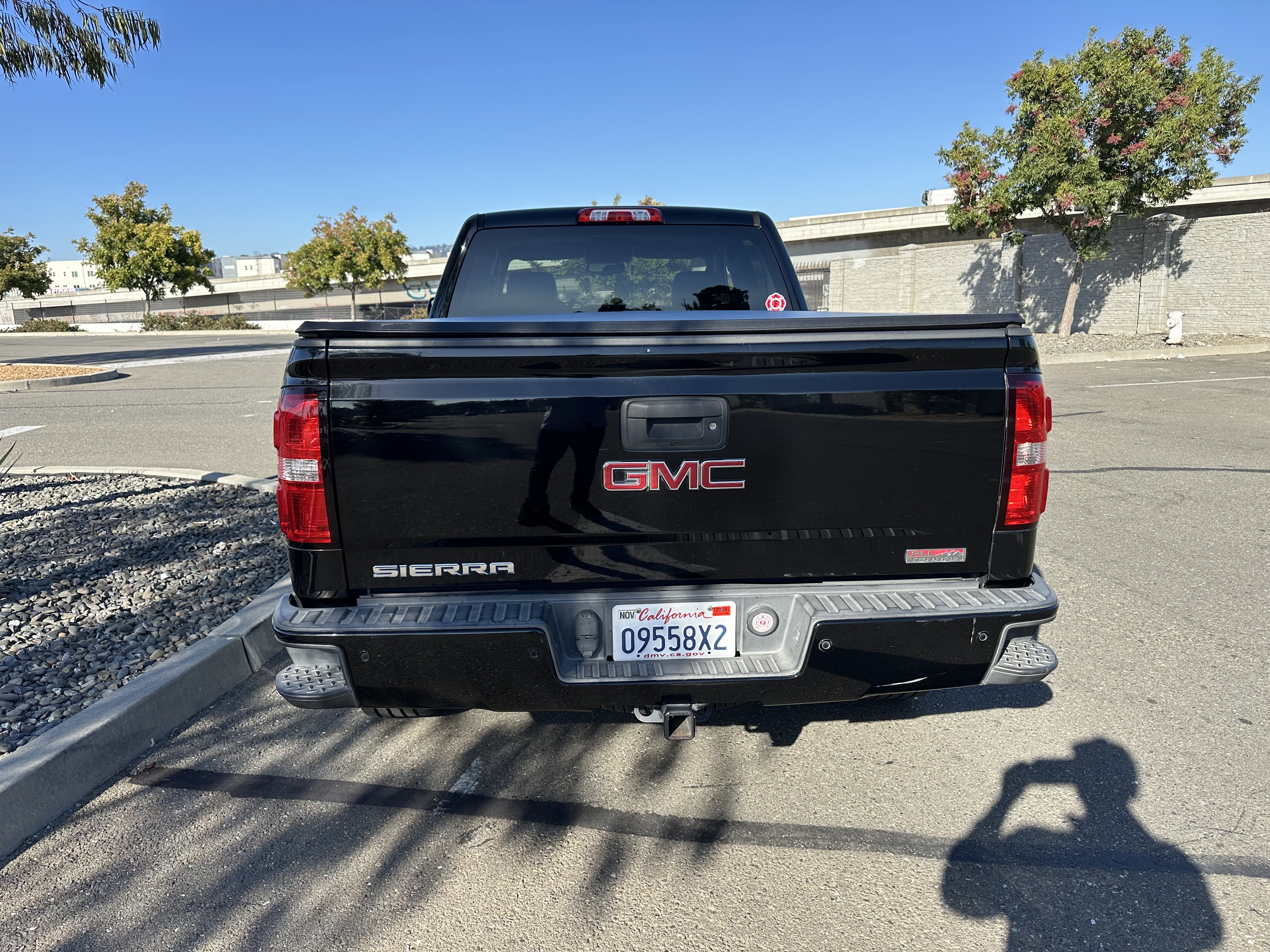 Used 2014 GMC Sierra 1500 SLT w/ All-Terrain Package AWD/4WD image 4
