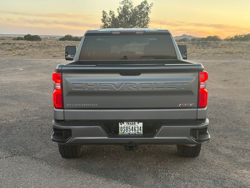 Used 2021 Chevrolet Silverado 1500 RST AWD/4WD image 12