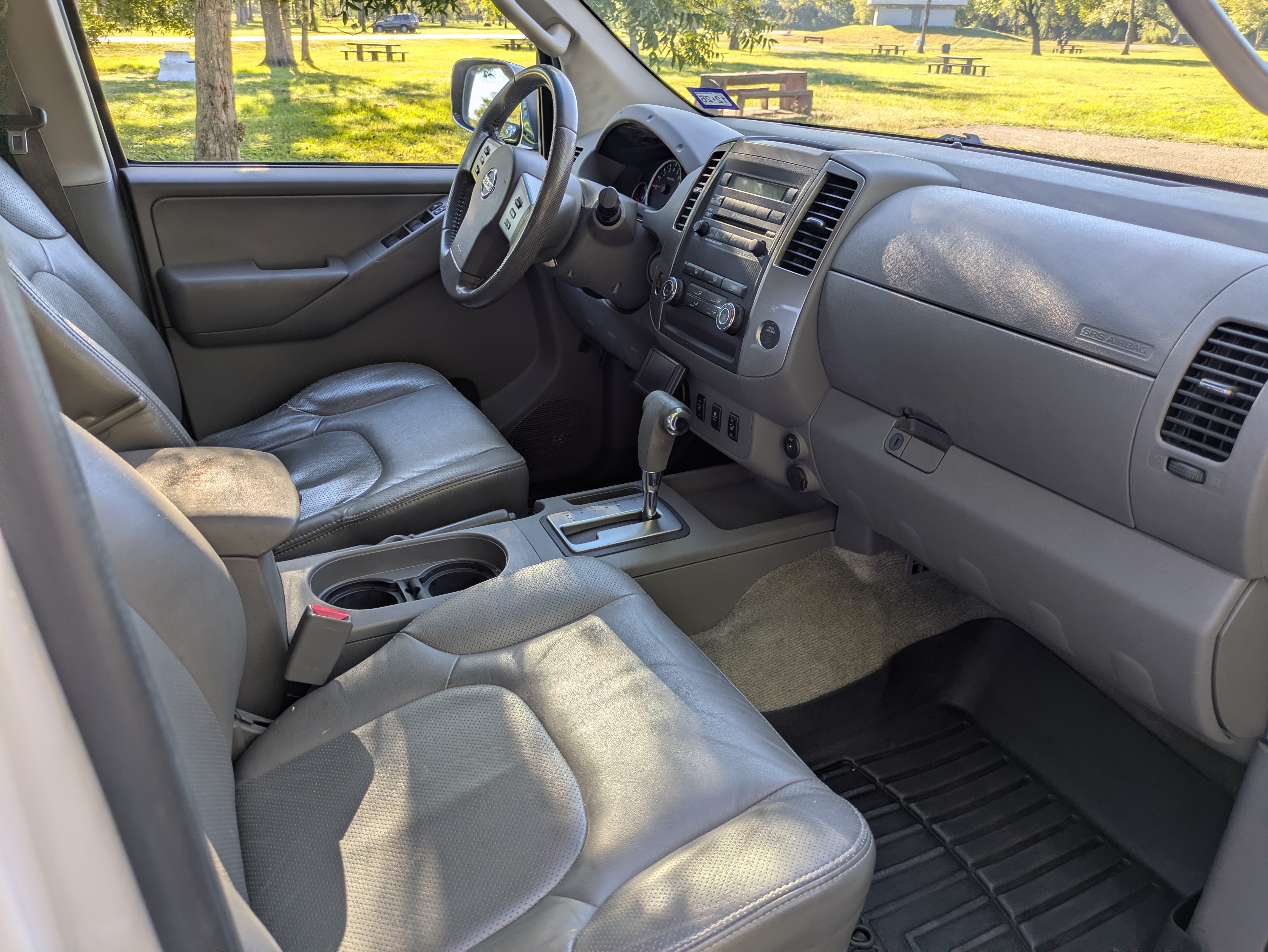 Used 2012 Nissan Frontier SL RWD image 14