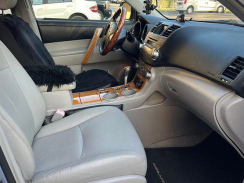 Used 2008 Toyota Highlander Limited image 11