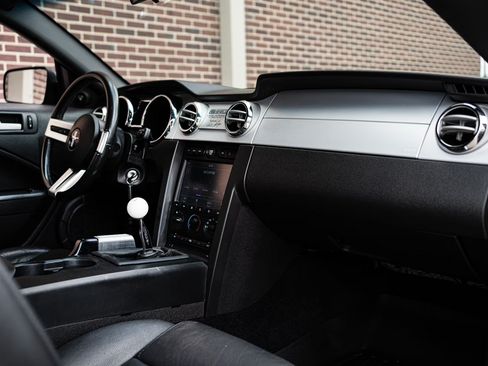 Used 2007 Ford Mustang GT Premium image 25