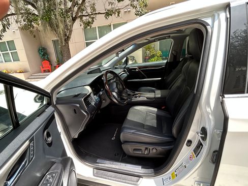 Used 2018 Lexus RX 350 FWD w/ Premium Package image 18