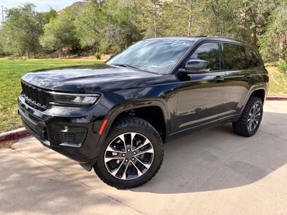 Used 2023 Jeep Grand Cherokee Overland
