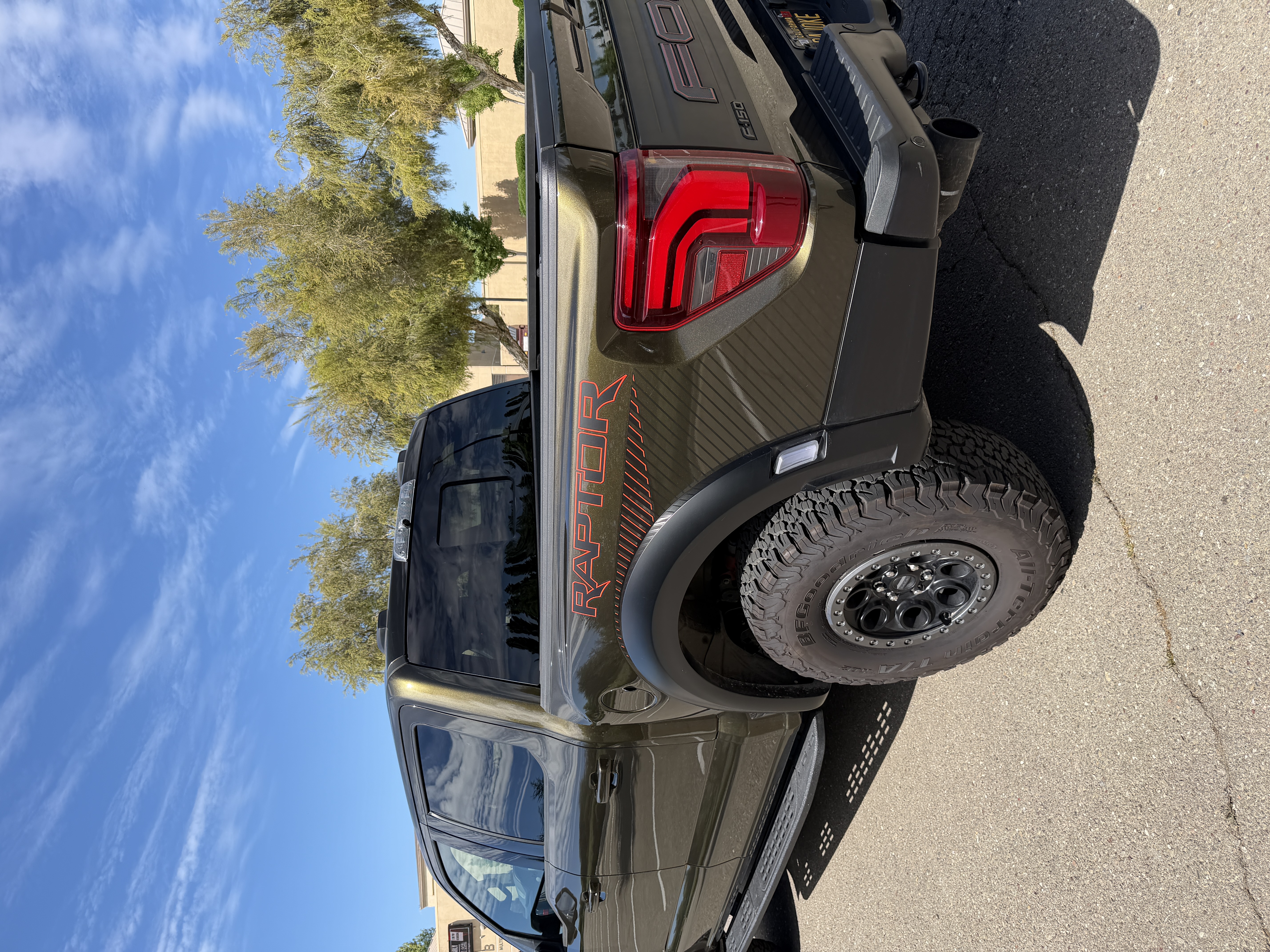 Used 2025 Ford F150 Raptor AWD/4WD image 8