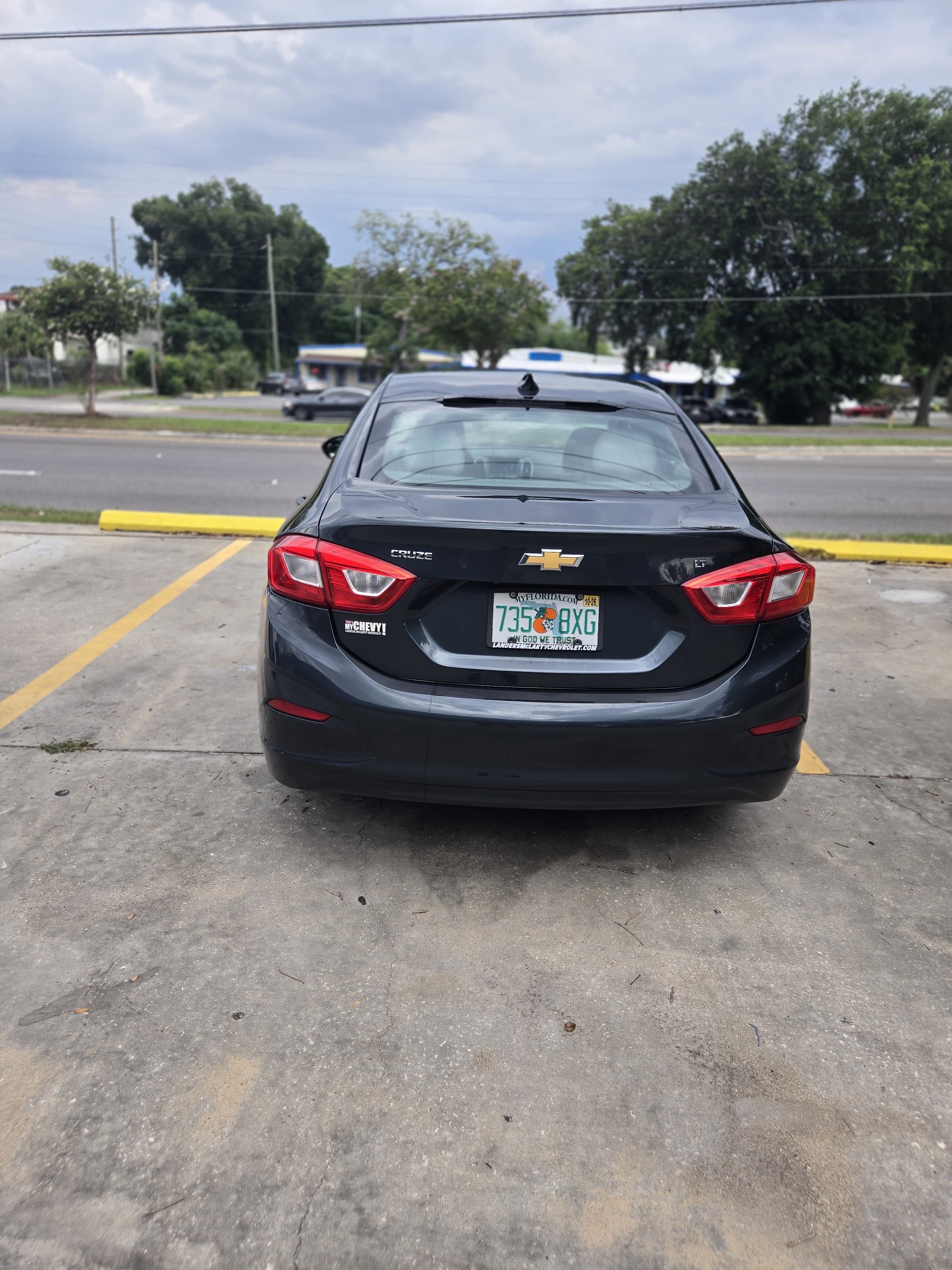 Used 2017 Chevrolet Cruze LT FWD image 13