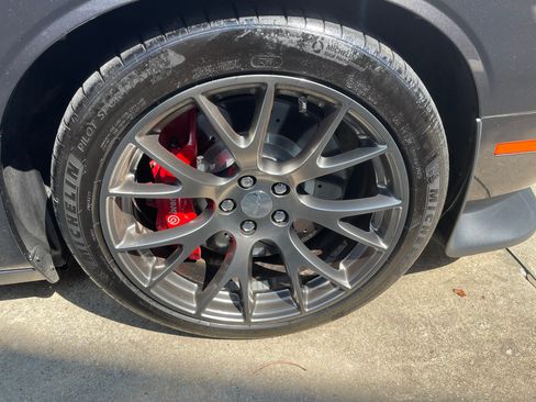 Used 2015 Dodge Challenger SRT w/ Technology Group RWD image 13