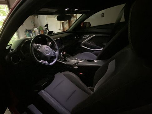 Used 2016 Chevrolet Camaro SS RWD image 13