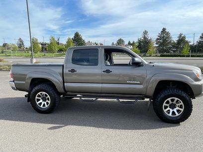 Used 2012 Toyota Tacoma PreRunner w/ SR5 Pkg