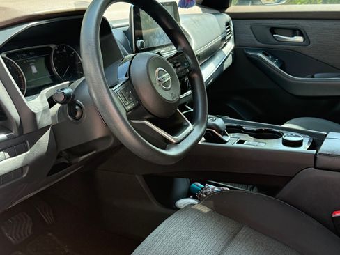 Used 2021 Nissan Rogue SV AWD/4WD image 12