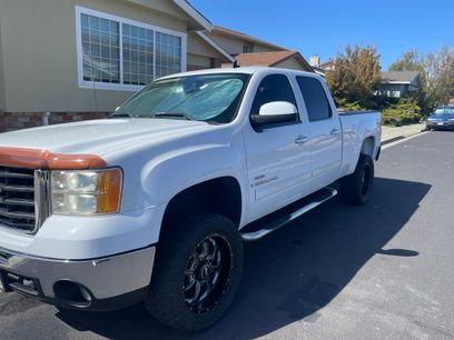 Used 2007 GMC Sierra 2500 SLE w/ Z71 Off-Road Package