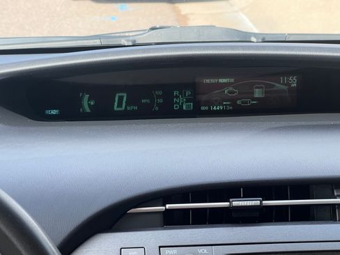 Used 2014 Toyota Prius Three image 14