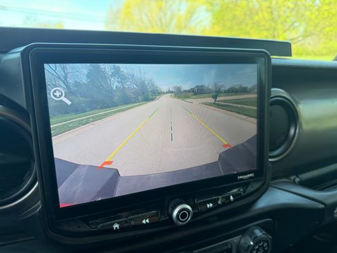 Used 2020 Jeep Gladiator Sport w/ Quick Order Package 24S image 29