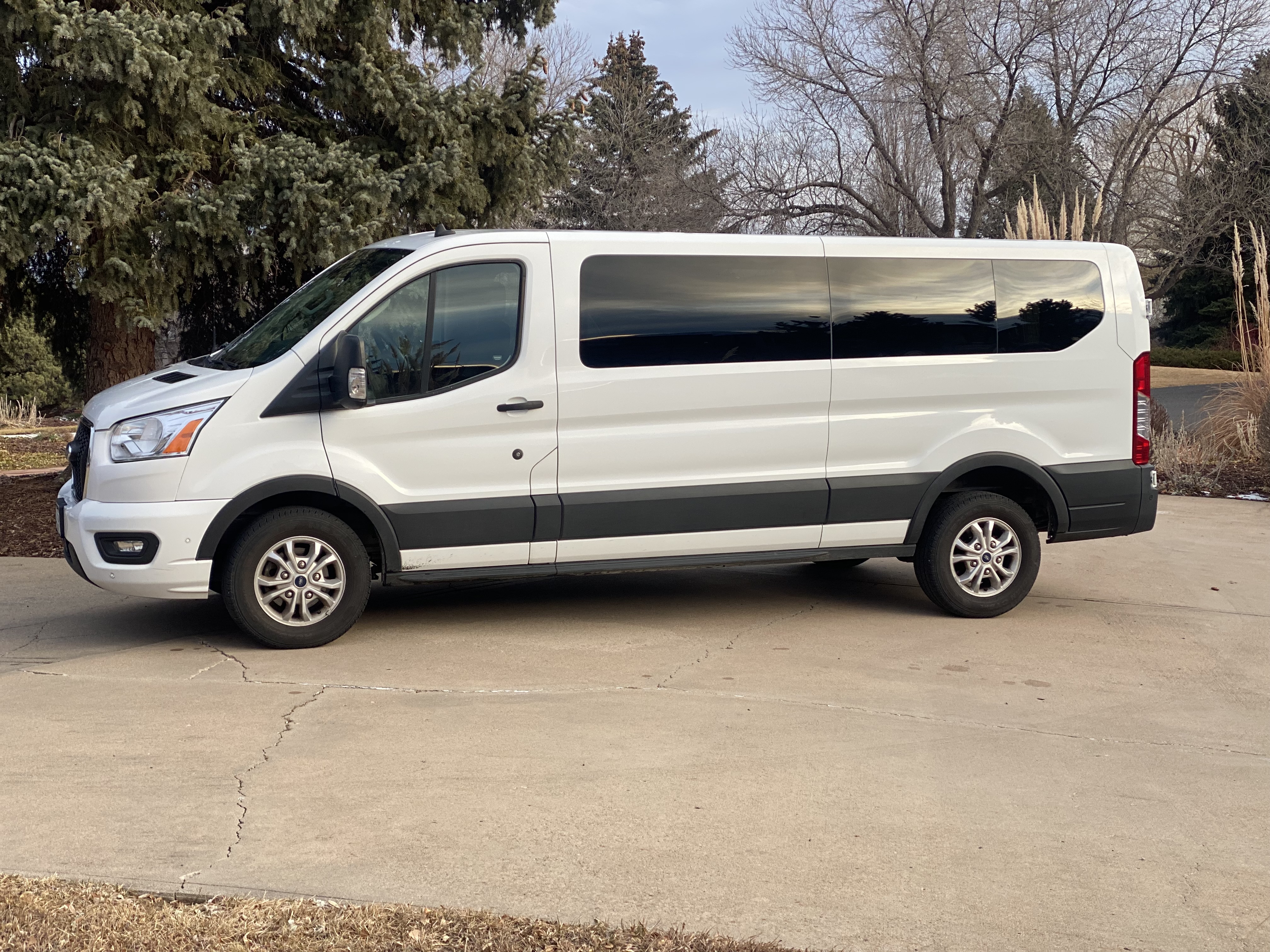 Used 2021 Ford Transit 350 XLT RWD image 1