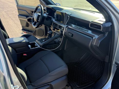Used 2024 Toyota Tacoma SR5 image 12